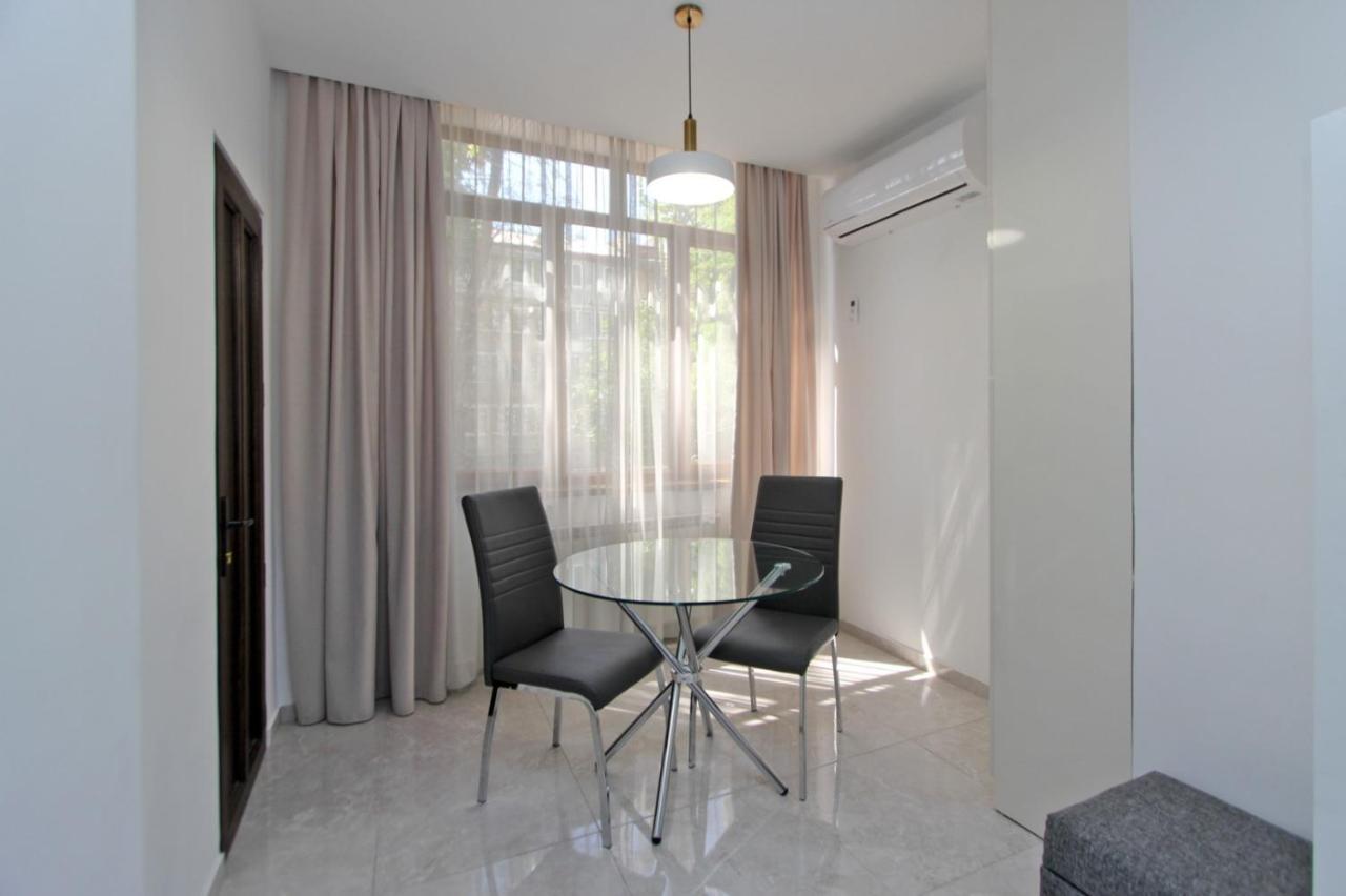 Appartment Lux, 2 Bedroom Yerevan Luaran gambar